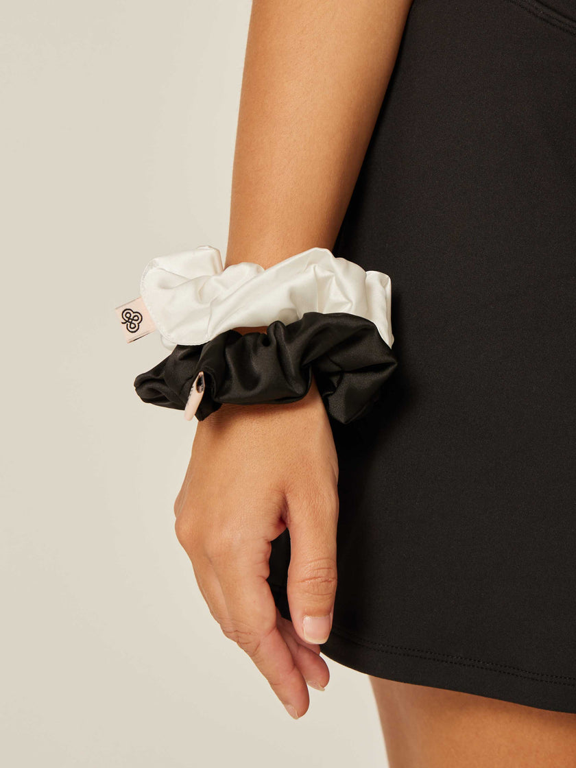 Be Athletica Silk-Blend Scrunchie 2-Pack - Off White & Black