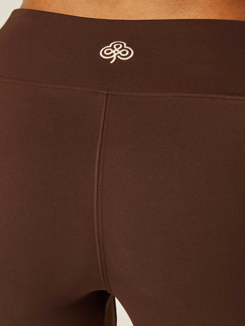 Core Flexibility Piped Leggings - Coffee Bean