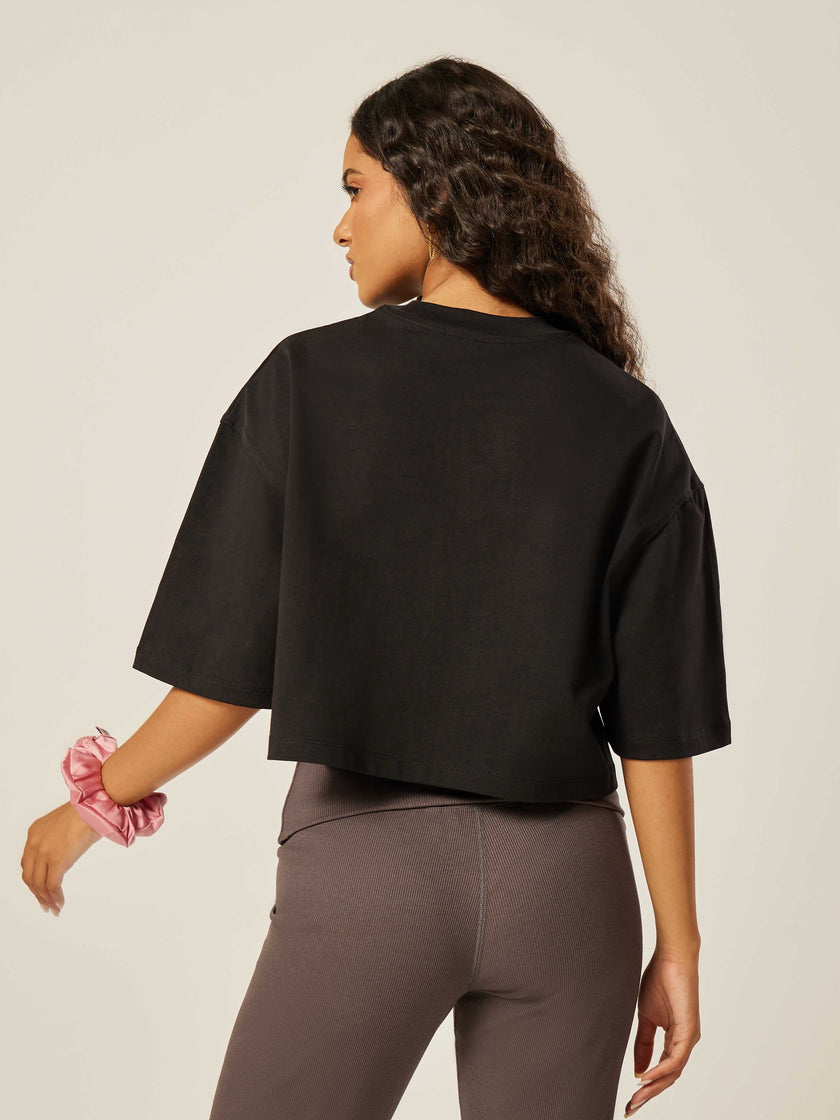 Be Iconic Boxy Cropped Tee - Black