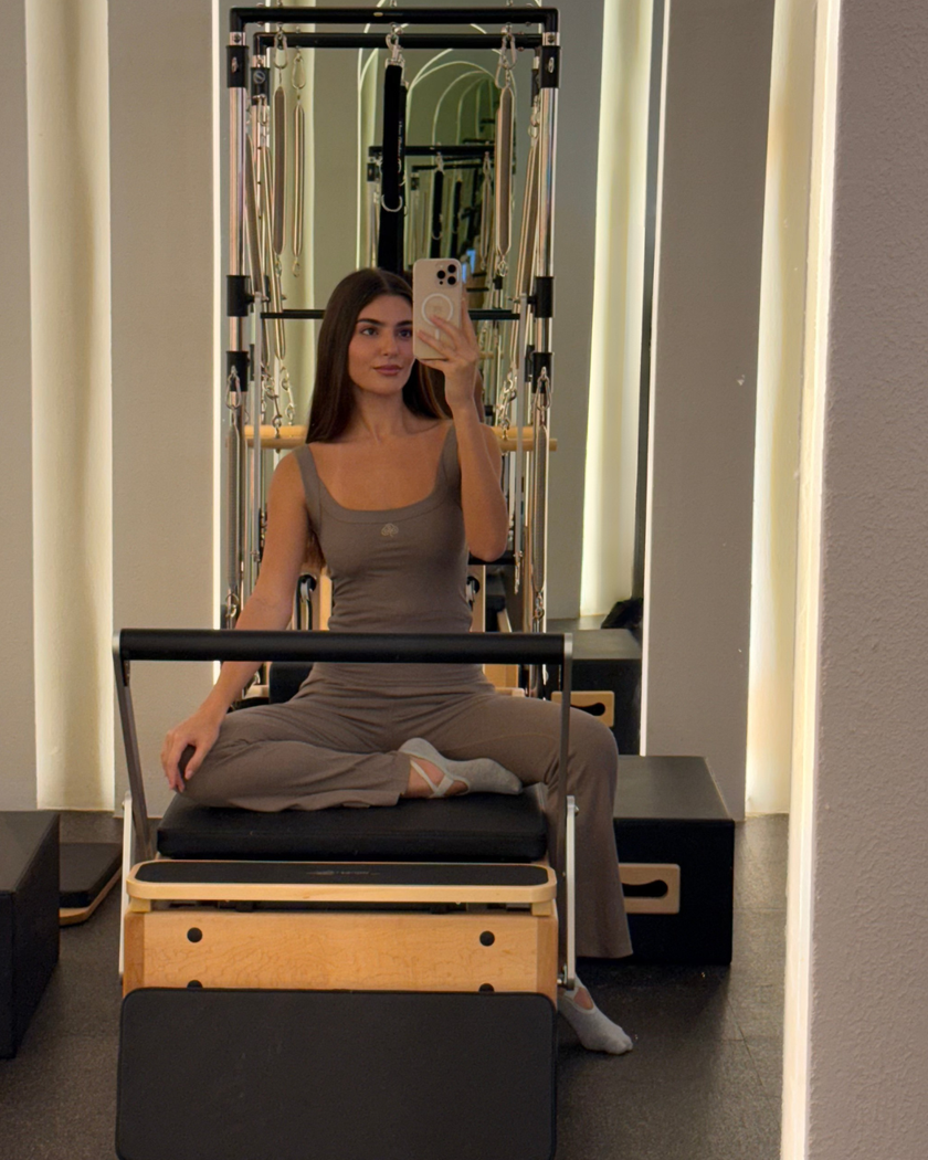 Essential Everyday Scoop-Neck Tank Top - Stone