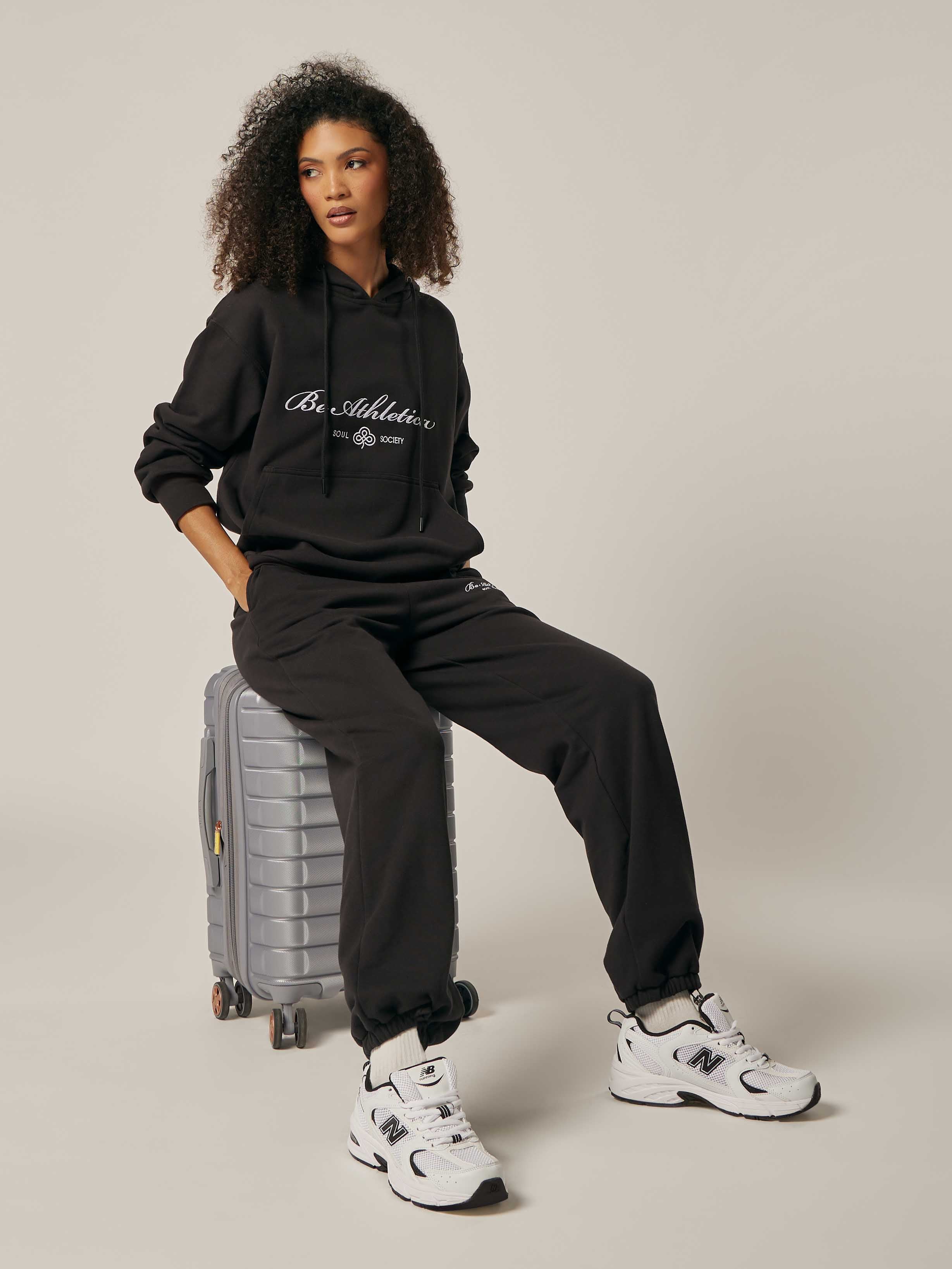 Be Statement Oversized Hoodie - Black