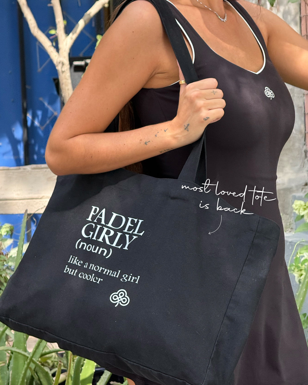 The Padel Girly Oversize Statement Tote - Black